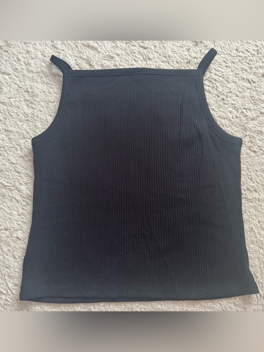 5/$20 old navy tank - Picture 4 of 5